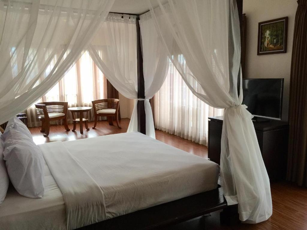 La Oma Otel Lembang Dış mekan fotoğraf