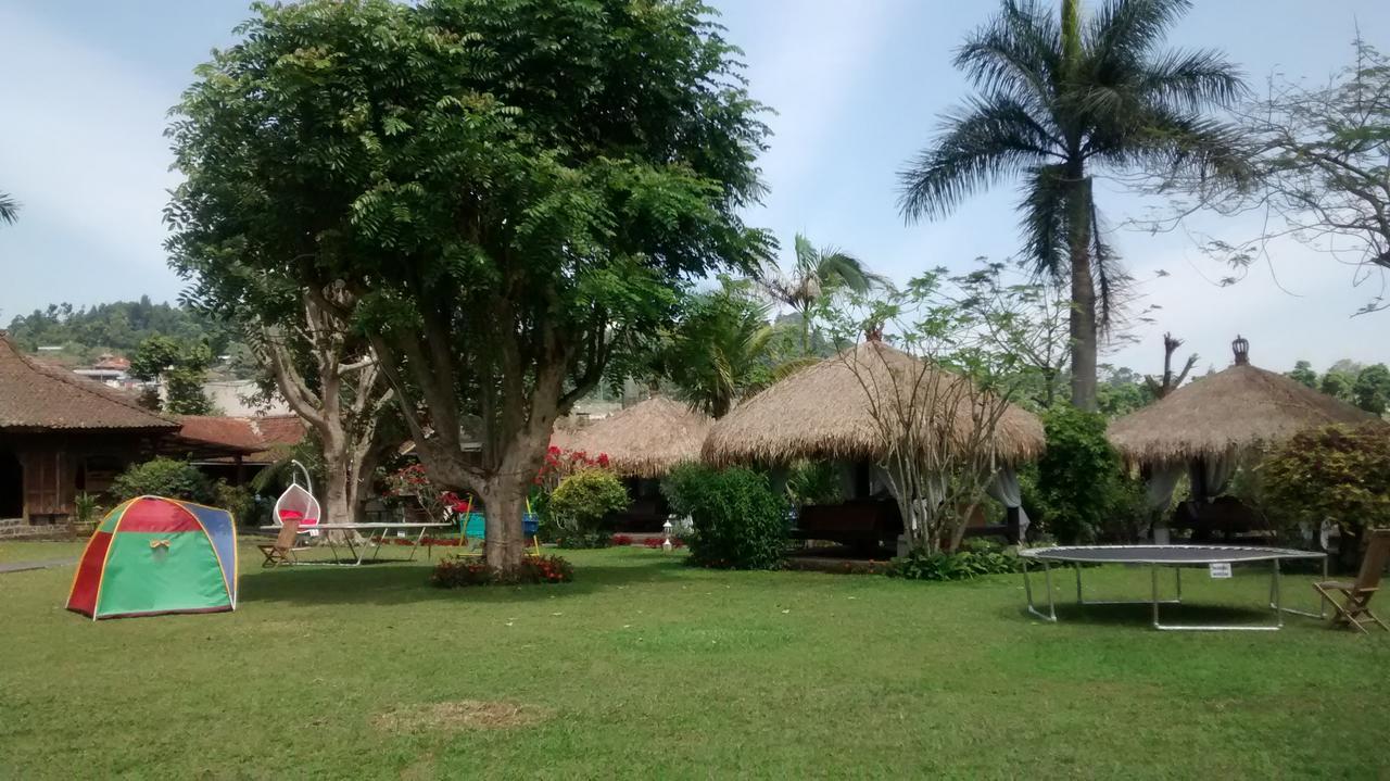 La Oma Otel Lembang Dış mekan fotoğraf