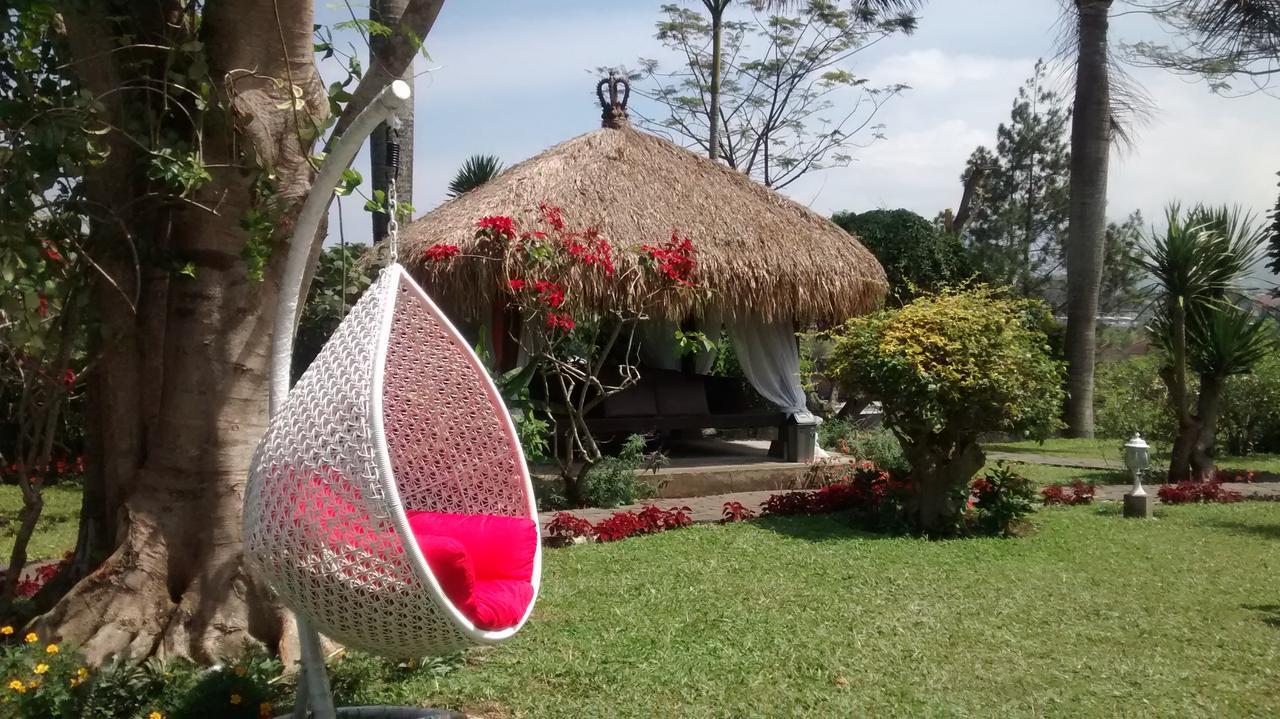 La Oma Otel Lembang Dış mekan fotoğraf