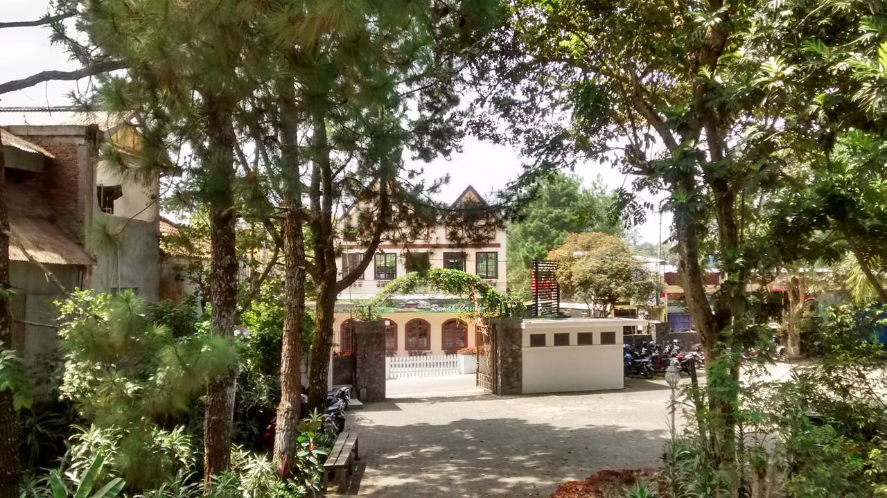 La Oma Otel Lembang Dış mekan fotoğraf