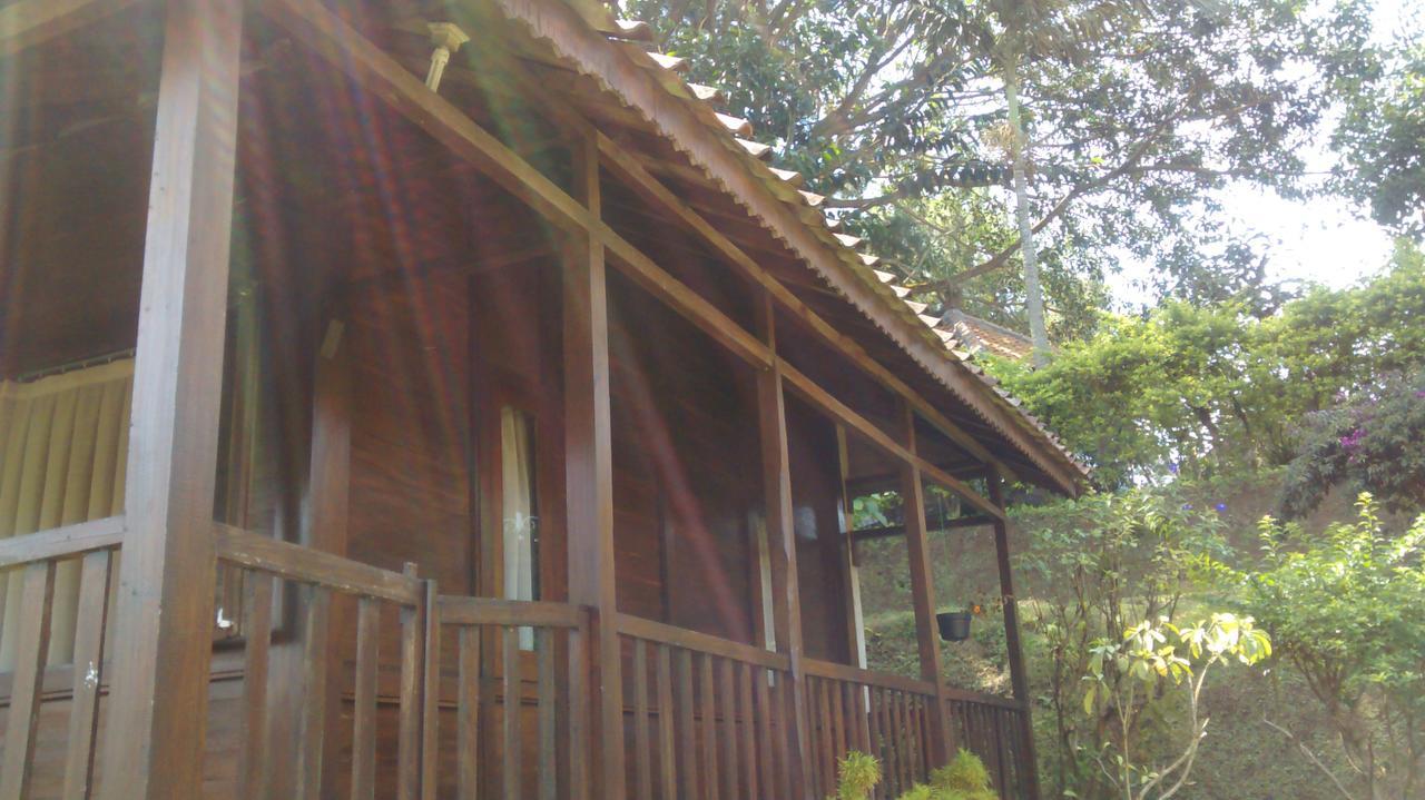 La Oma Otel Lembang Dış mekan fotoğraf