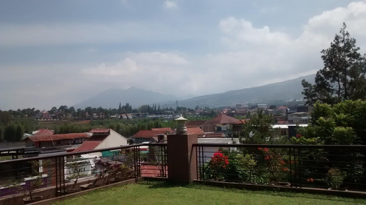 La Oma Otel Lembang Dış mekan fotoğraf
